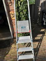 Altrex huishoudtrap 4 treden, Ophalen, Gebruikt, Minder dan 2 meter