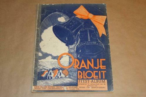 Oranje bloeit - Feestalbum - Geboorte Beatrix 1938, Verzamelen, Koninklijk Huis en Royalty, Gebruikt, Nederland, Ophalen of Verzenden