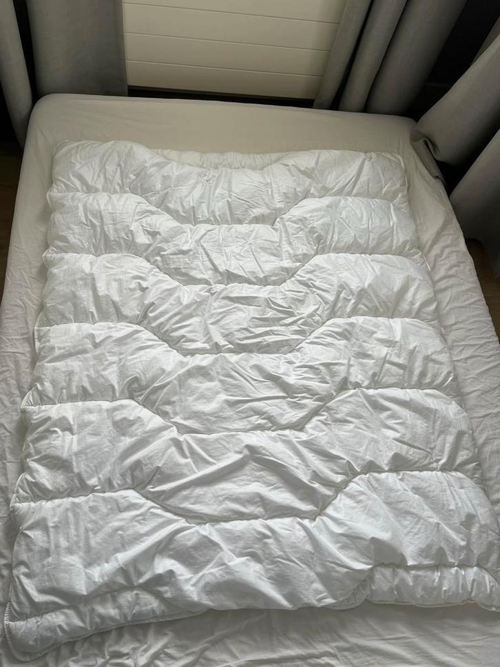 Nappiez 4-seizoenen peuterdekbed + kussen, Kinderen en Baby's, Kinderkamer | Beddengoed, Zo goed als nieuw, Deken of Dekbed, Wit