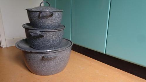 oude BK wolkjes pannen grote maten voor plant textielverven, Huis en Inrichting, Keuken | Potten en Pannen, Gebruikt, Pannenset