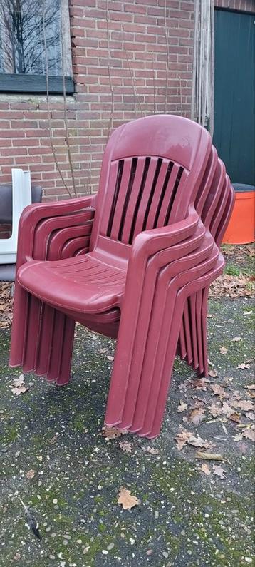 5 Stapelbare Tuinstoelen - Kunststof beschikbaar voor biedingen