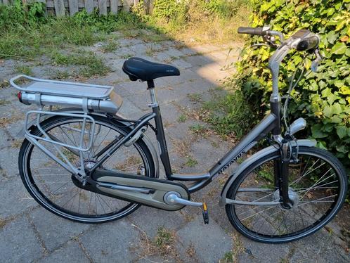 28 inch Batavus Monaco  e go laag instap elektr. damesfiets., Fietsen en Brommers, Elektrische fietsen, Zo goed als nieuw, Batavus