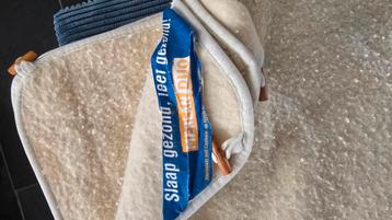 Wollen Zomer en winterdekbed  beschikbaar voor biedingen