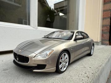 1:18 Maserati Quattroporte Moonstone 2013 Top Marques BBR beschikbaar voor biedingen