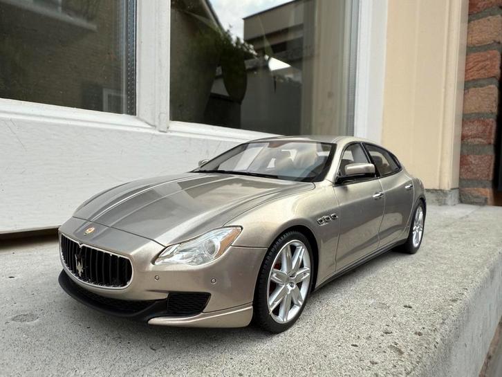 1:18 Maserati Quattroporte Moonstone 2013 Top Marques BBR, Hobby en Vrije tijd, Modelauto's | 1:18, Zo goed als nieuw, Auto, Overige merken