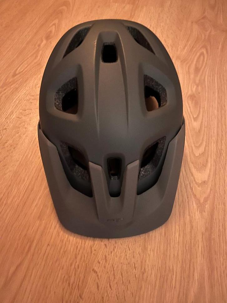 MTB Helm MET Echo maat 52/57 en diverse Rogelli fietskleding, Fietsen en Brommers, Fietsaccessoires | Fietskleding, Zo goed als nieuw