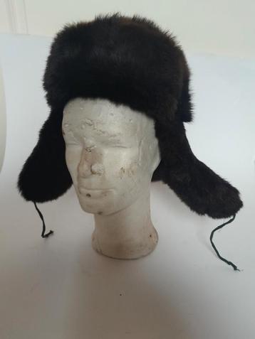 Vintage bontmuts beschikbaar voor biedingen