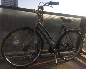 Degelijke GAZELLE TRENDT fiets 28 inch beschikbaar voor biedingen