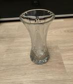 Vaasje Van Kristal, Huis en Inrichting, Overige kleuren, Ophalen of Verzenden, Minder dan 50 cm, Glas