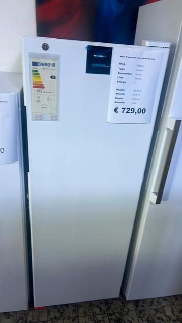 Liebherr koeling met deur slot nieuw beschikbaar voor biedingen