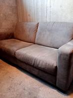 Comfortabel suède bank in kleur taupe, Ophalen, Zo goed als nieuw