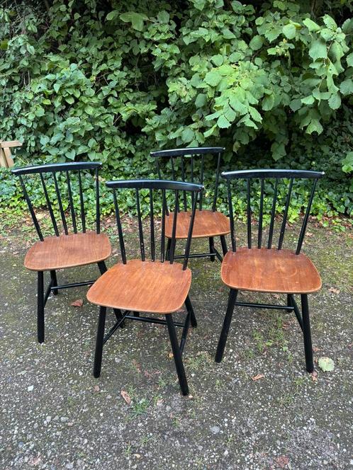 4 eetkamerstoelen (vintage/scandinavisch/ tapiovaare), Huis en Inrichting, Stoelen, Gebruikt, Vier, Hout, Overige kleuren, Ophalen