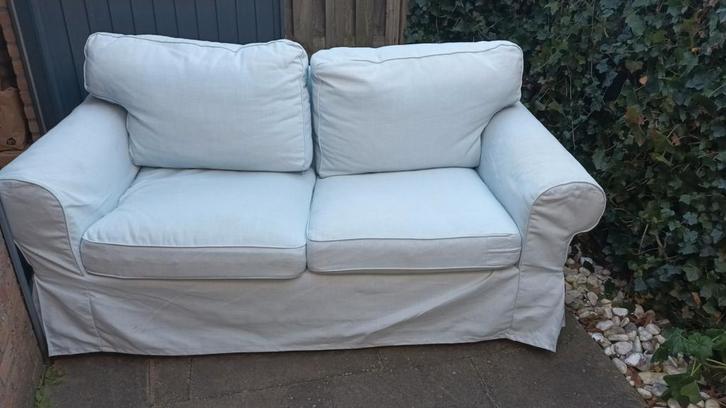Ikea Ektorp 2-zits bank - Comfortabel en in goede staat!, Huis en Inrichting, Banken | Bankstellen, Gebruikt, Rechte bank, Tweepersoons