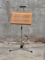 K&M Lessenaar muziekstandaard Orchestra music stand br 55cm, Ophalen, Gebruikt, Muziekstandaard