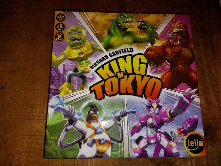 King of tokyo bordspel, Hobby en Vrije tijd, Gezelschapsspellen | Bordspellen, Zo goed als nieuw, Ophalen of Verzenden