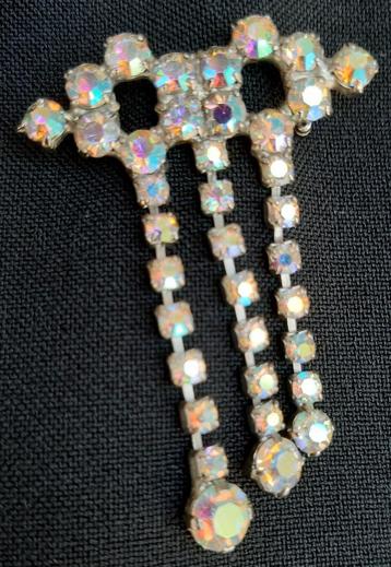 vintage broche  beschikbaar voor biedingen