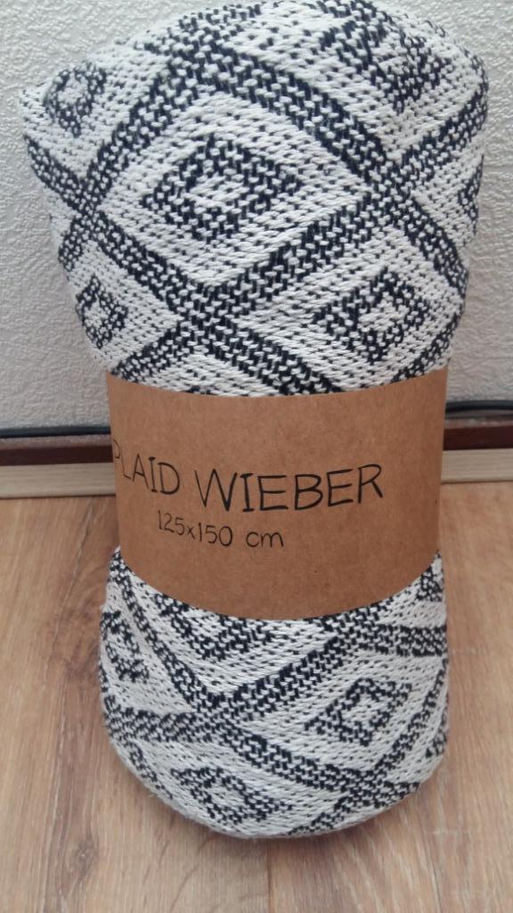 zeer mooie nieuwe plaids met franjes 125 bij 150, Huis en Inrichting, Woonaccessoires | Plaids en Woondekens, Nieuw, Ophalen of Verzenden