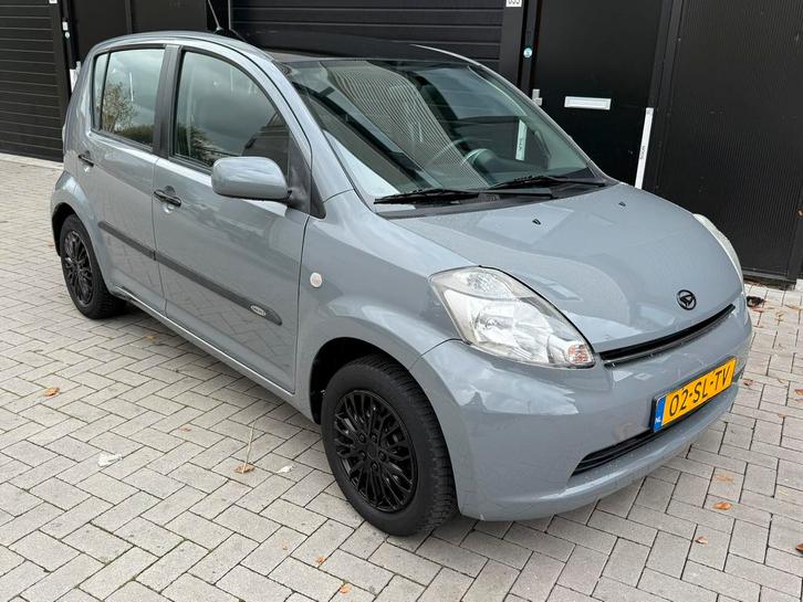 Daihatsu Sireon 1.3 - Automaat - Airco - Inruil mogelijk!, Auto's, Daihatsu, Bedrijf, Te koop, Sirion, Airbags, Airconditioning