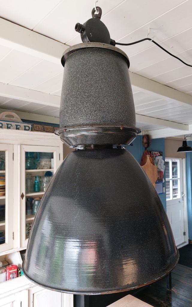 Hanglamp/fabriekslamp, emaille, industrieel, Huis en Inrichting, Lampen | Hanglampen, Gebruikt, 75 cm of meer, Metaal, Ophalen