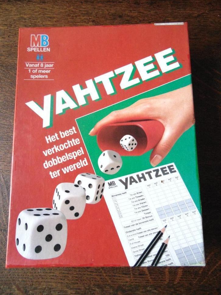 Yahtzee Spel van MB, Hobby en Vrije tijd, Gezelschapsspellen | Overige, Zo goed als nieuw, Een of twee spelers, Drie of vier spelers