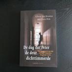 Klara Pels - De dag dat Peter de deur dichttimmerde, Boeken, Politiek en Maatschappij, Nederland, Ophalen of Verzenden, Zo goed als nieuw