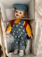 Porcelaine pop, nieuw in doos met certificaat, Verzamelen, Poppen, Ophalen of Verzenden, Nieuw, Pop