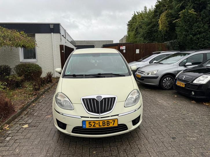 Lancia Musa 1.4 Argento, Auto's, Lancia, Bedrijf, Te koop, Musa, Benzine, Euro 4, C, MPV, Handgeschakeld, Geïmporteerd, Wit, Voorwielaandrijving