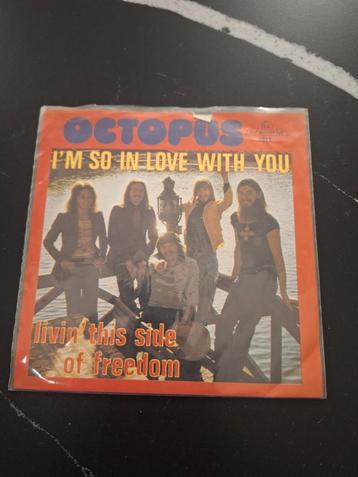 7 Inch Vinyl Single - Octopus beschikbaar voor biedingen