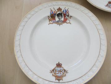 royalty servies beschikbaar voor biedingen