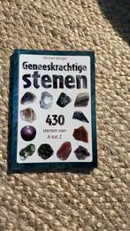 Geneeskrachtige Stenen - Michael Gienger, Boeken, Ophalen of Verzenden, Zo goed als nieuw, Spiritualiteit algemeen, Achtergrond en Informatie