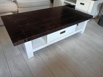 ruime salontafel met lade en opbergvak goede staat beschikbaar voor biedingen