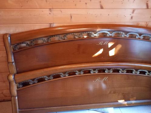 Prachtig klassiek 2-persoons bedomlijsting, Huis en Inrichting, Slaapkamer | Bedden, Gebruikt, Tweepersoons, 200 cm, Hout, Ophalen of Verzenden