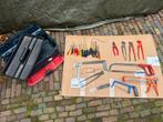 Set gereedschap met koffer, Doe-het-zelf en Verbouw, Gereedschap | Handgereedschap, Ophalen, Zo goed als nieuw