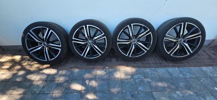 21 inch Originele Volvo R design velgen met goede banden, Auto-onderdelen, Banden en Velgen, Banden en Velgen, Zomerbanden, 21 inch