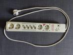 Master-slave stekkerblok met overspannings bescherming., Ophalen of Verzenden, Gebruikt, Minder dan 2 meter, Overige kabels