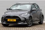 Toyota Yaris 1.5 Hybrid Dynamic Carplay / Camera / Stoel ver, Auto's, Toyota, Stof, Gebruikt, Zwart, Stoelverwarming