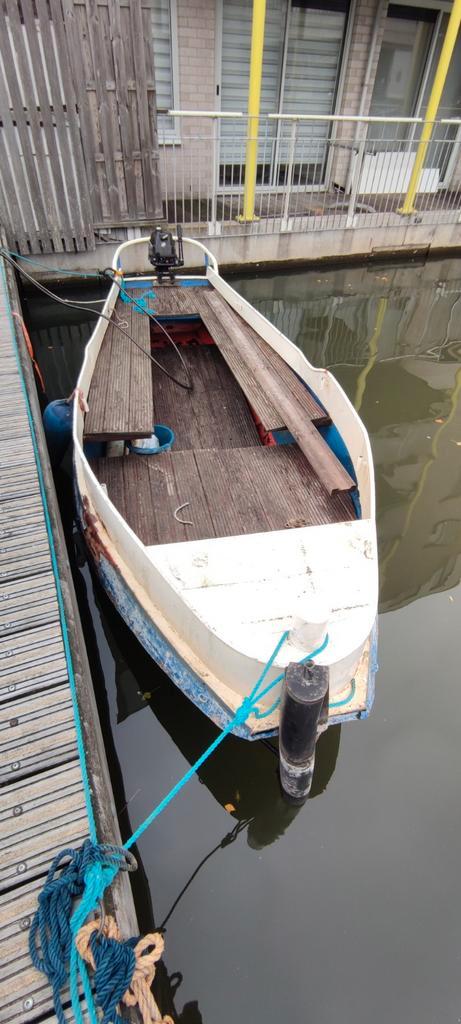 Grachtenboot vlet Mercury langstaart buitenboordmotor, Watersport en Boten, Sloepen, Gebruikt, Tot 10 pk, 3 tot 6 meter, Buitenboordmotor
