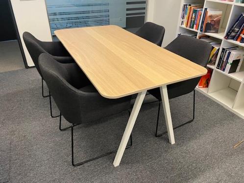 Vergaderset (z.g.a.n.), Huis en Inrichting, Bureaus, Zo goed als nieuw, Bureau, In hoogte verstelbaar, Ophalen
