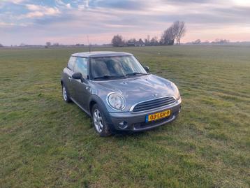 Mini (r56) 1.4 95pk 2010 Grijs nieuwe apk!  beschikbaar voor biedingen