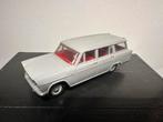 Fiat 1800 Stationcar, Hobby en Vrije tijd, Modelauto's | 1:43, Ophalen of Verzenden, Zo goed als nieuw, Auto, Dinky Toys