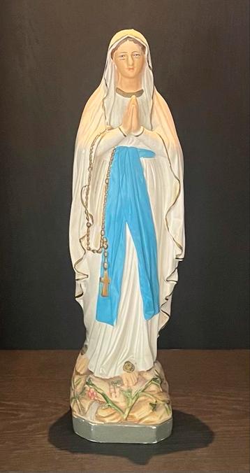 Maria Beeldje - Religieus Kunstobject beschikbaar voor biedingen