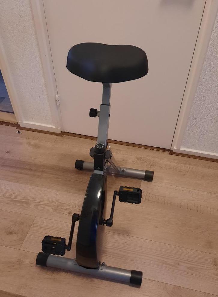 Bureaufiets van het merk Deskbike, Sport en Fitness, Fitnessapparatuur, Zo goed als nieuw, Stoelfiets, Ophalen