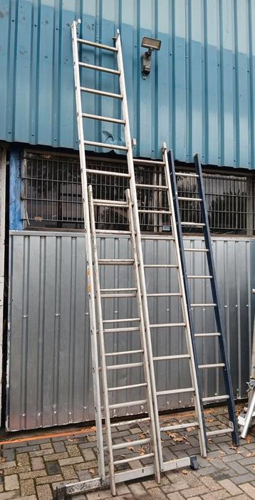 Ladders 4 stuks in 1 koop €90,- beschikbaar voor biedingen