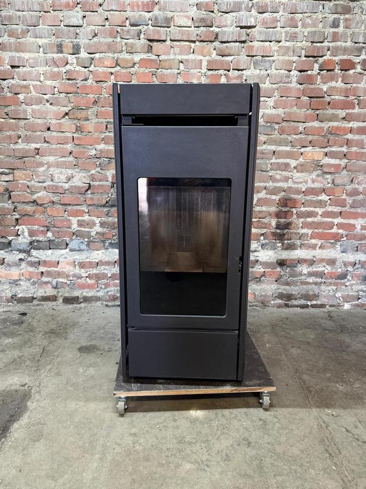 edilkamin Lena pelletkachel 8kw, Huis en Inrichting, Kachels, Zo goed als nieuw, Vrijstaand, Pelletkachel, Overige brandstoffen