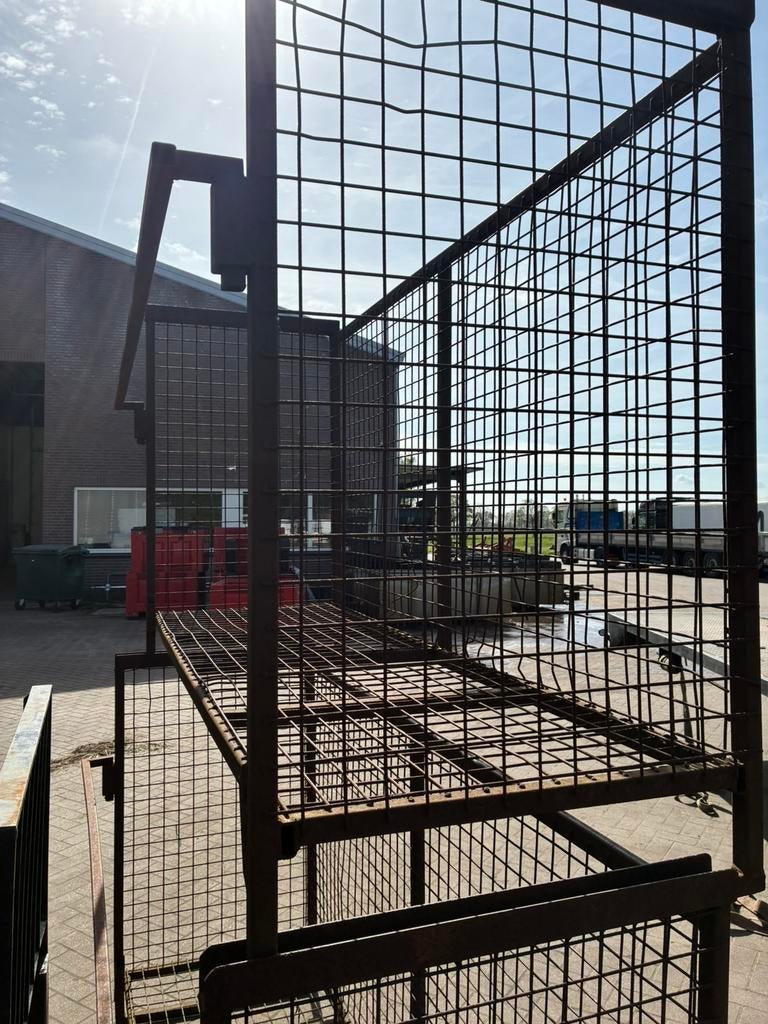 Ijzeren rekken, Ophalen, 100 cm of meer, 60 cm of meer, Eddy van gennip