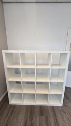 GRATIS AF TE HALEN: Witte IKEA KALLAX kast (4x4), Huis en Inrichting, Kasten | Boekenkasten, Ophalen, Gebruikt, 100 tot 150 cm