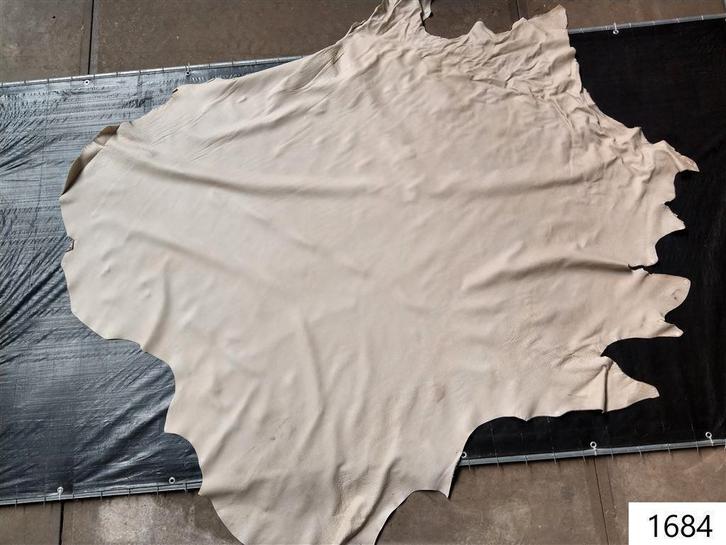 1692. Leer / diverse afmetingen / bruin / creme / beige, Hobby en Vrije tijd, Stoffen en Lappen, Zo goed als nieuw, Leer of Kunstleer