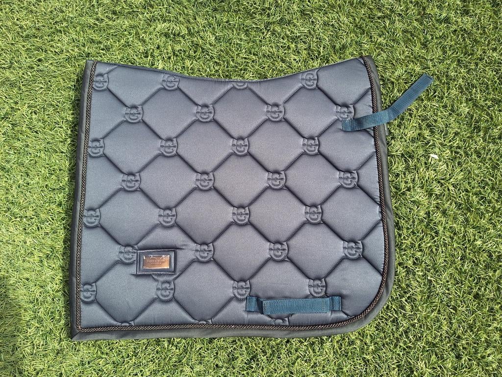 Equestrian Stockholm, Ophalen of Verzenden, Zo goed als nieuw