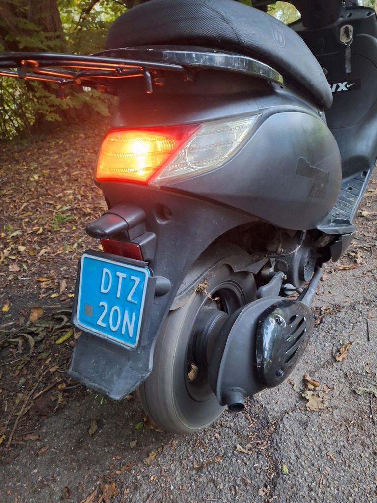 La souris city 90cc, Ophalen of Verzenden, Zo goed als nieuw, Benzine, Overige modellen