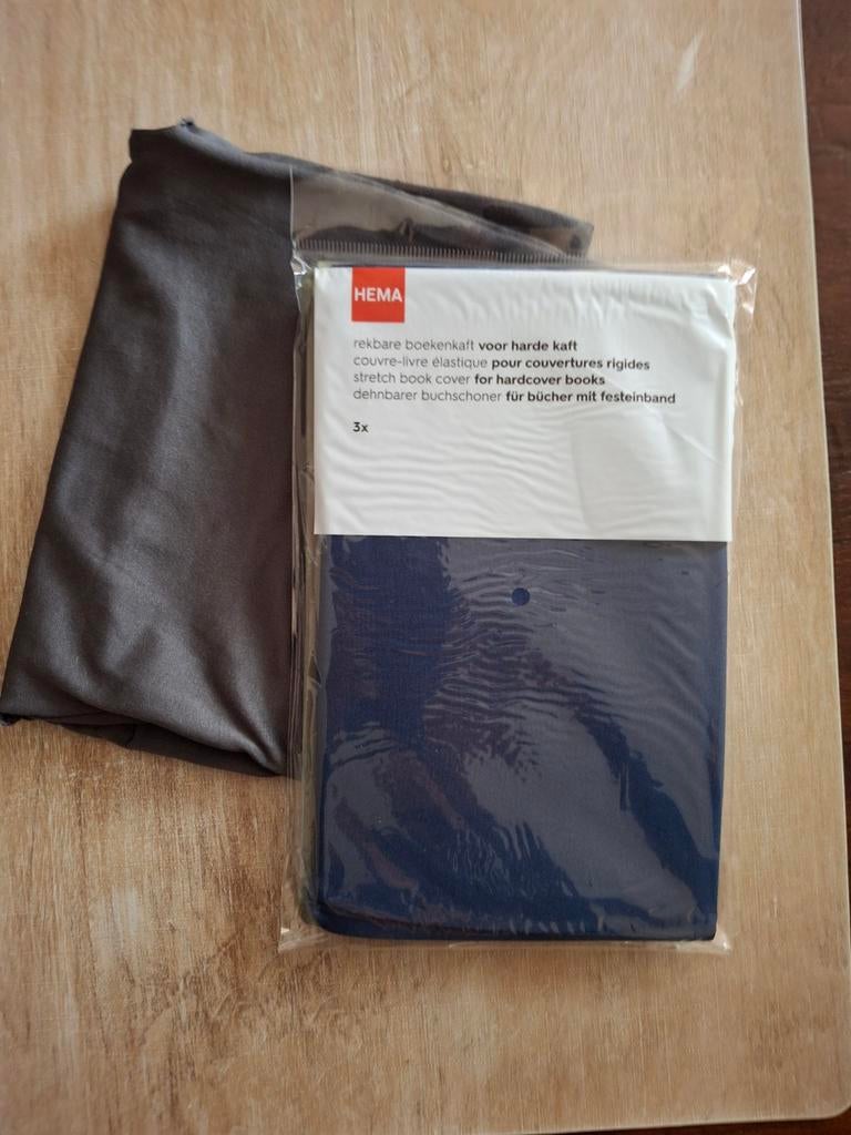 3 stuks rekbare boekenkaft van de hema, Diversen, Ophalen of Verzenden, Nieuw
